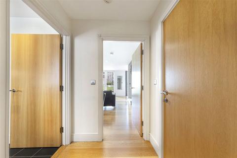 2 bedroom flat to rent, Printers Road, London SW9