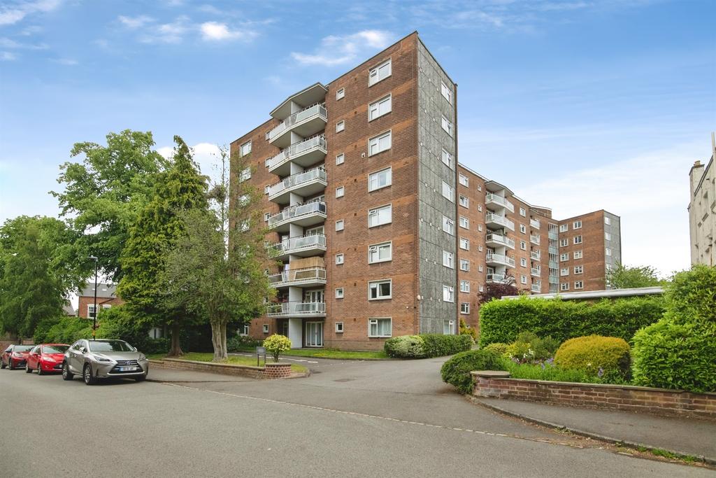 2 bedroom apartment for sale