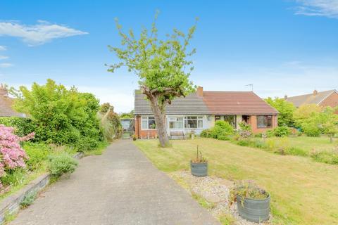 2 bedroom bungalow for sale, Frognal Gardens, Teynham, Sittingbourne, Kent, ME9