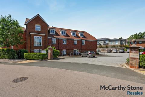 2 bedroom apartment for sale, Southborough Gate, Pinewood Gardens, Tunbridge Wells, TN4 0FN