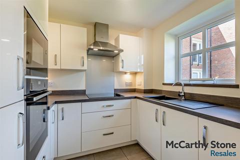 2 bedroom apartment for sale, Southborough Gate, Pinewood Gardens, Tunbridge Wells, TN4 0FN