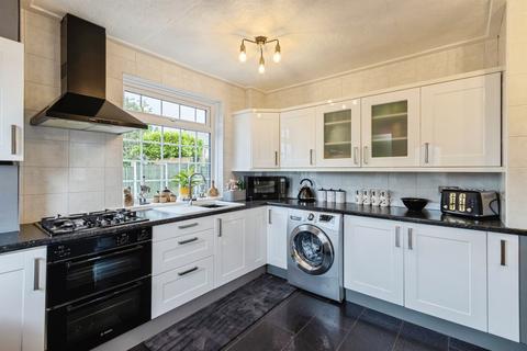 2 bedroom semi-detached house for sale, Mill Green Place, LEEDS