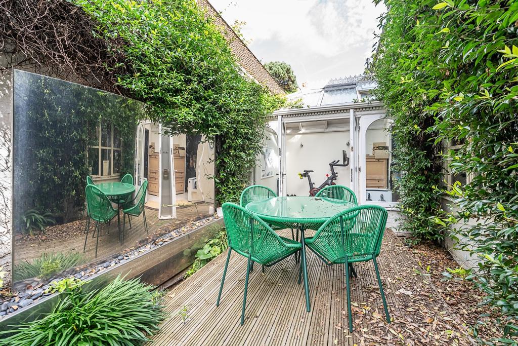 House in London - View 4