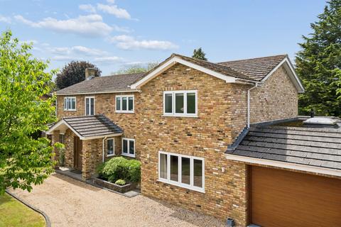 4 bedroom detached house for sale, Howe Drive, Beaconsfield, HP9