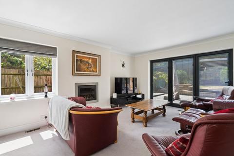 4 bedroom detached house for sale, Howe Drive, Beaconsfield, HP9