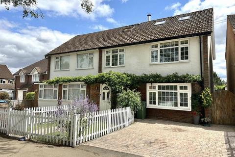 4 bedroom semi-detached house for sale, Old Dean, Bovingdon, HP3