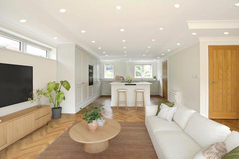 3 bedroom end of terrace house for sale, Pentons Close, Holybourne, Alton, Hampshire, GU34