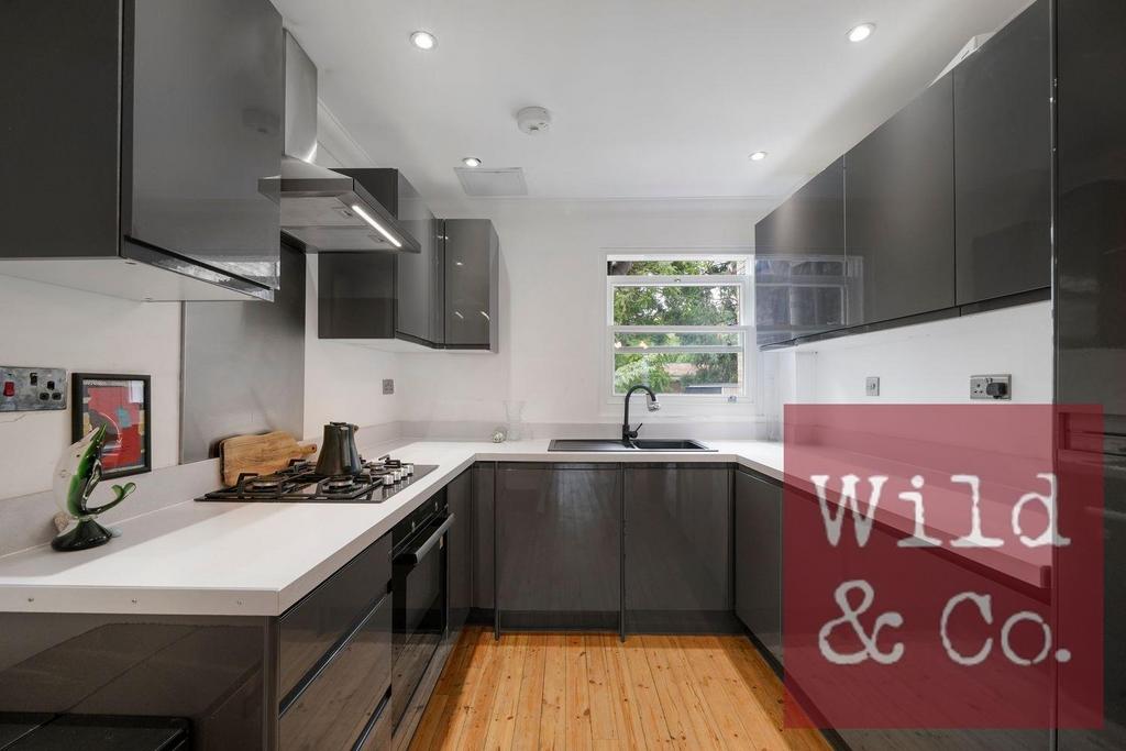 House in London, Homerton - More