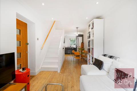 3 bedroom duplex for sale, Brookfield Road, Victoria Park, Hackney