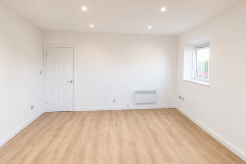 2 bedroom flat to rent, Hennessy Road, London N9