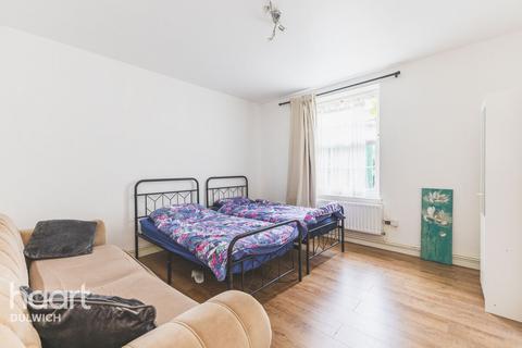 Peckham Park Road, LONDON