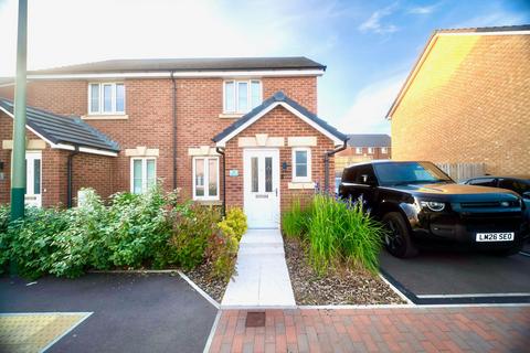 2 bedroom semi-detached house for sale, Poplar Road, Aberbargoed, CF81