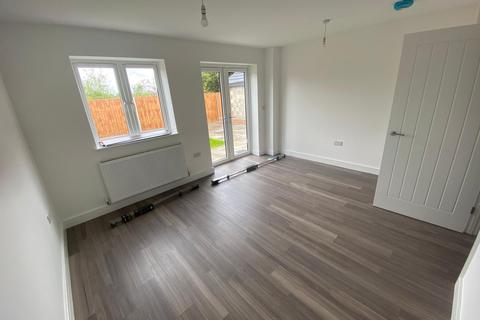 3 bedroom house to rent, Simpson Avenue, Higham Ferrers, RUSHDEN