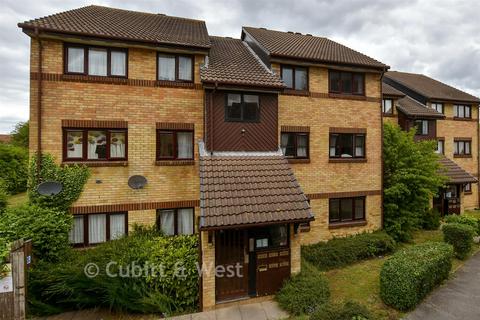 2 bedroom ground floor flat for sale, Adams Way, Croydon CR0