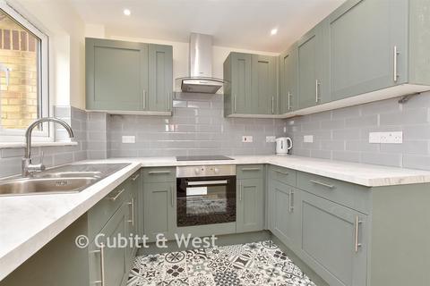 2 bedroom ground floor flat for sale, Adams Way, Croydon CR0