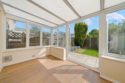 3 bedroom terraced house for sale, Bennett Close, Cobham, KT11