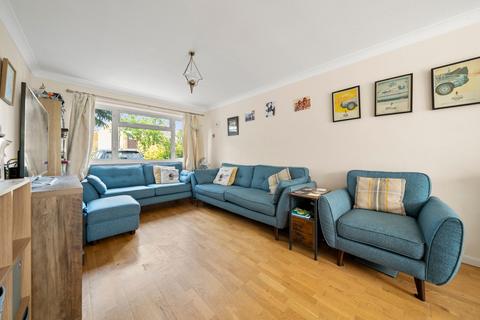 3 bedroom terraced house for sale, Bennett Close, Cobham, KT11