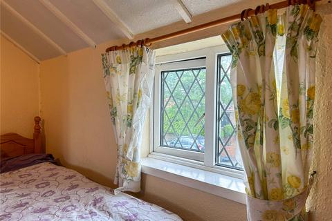2 bedroom semi-detached house for sale, Hawthorn Road, Manchester, Greater Manchester, M40