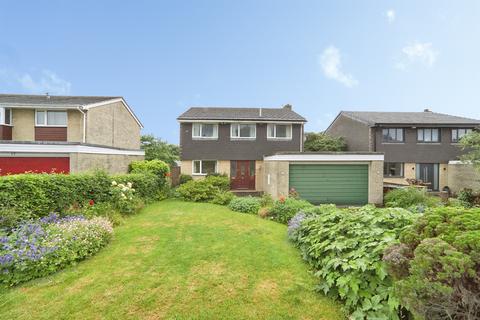 4 bedroom detached house for sale, Fyfe Grove, Shipley BD17
