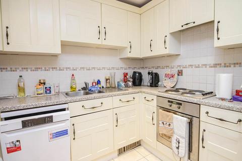 2 bedroom flat to rent, Rozel House, Birnbeck Road, Weston-super-Mare