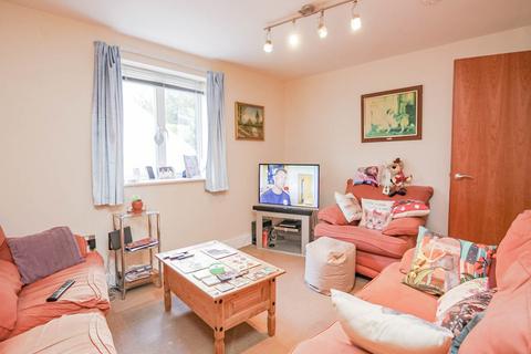 2 bedroom flat to rent, Rozel House, Birnbeck Road, Weston-super-Mare