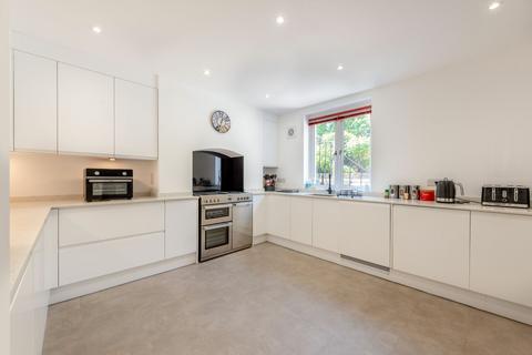 7 bedroom semi-detached house for sale, Victoria Park Road, Exeter, EX2