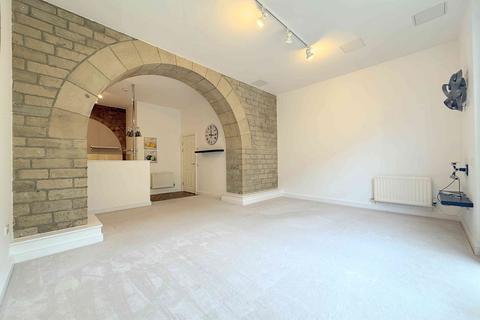 2 bedroom apartment for sale, Emily Way, Halifax HX1