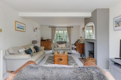3 bedroom equestrian property for sale, Nr Cowes, Isle of Wight