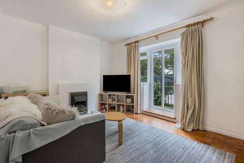 3 bedroom flat for sale, Fortis Green, London N2