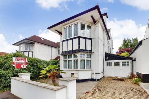 Dunstan Road, NW11