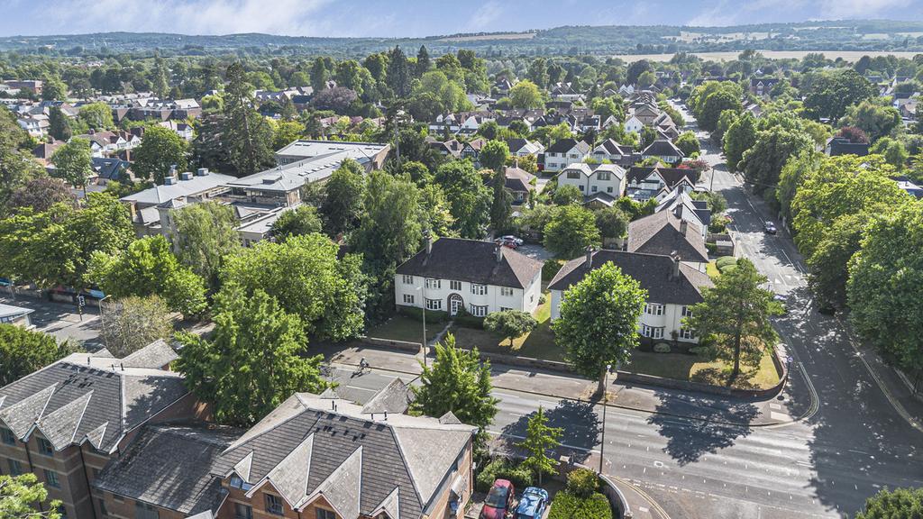 Apartment in Oxford, Summertown - View 2