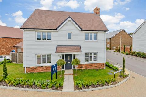 4 bedroom detached house for sale, Highlands Hill, Swanley, Kent