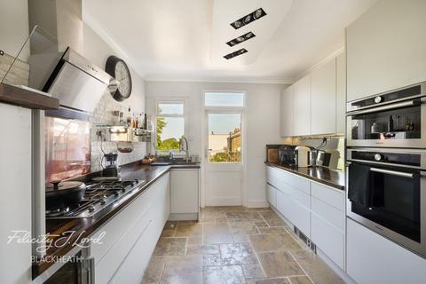 3 bedroom detached house for sale, Genesta Road, Shooters Hill