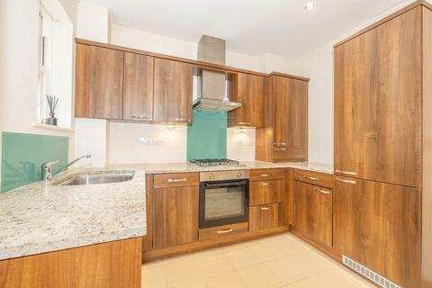 2 bedroom flat to rent, New Dover Road, Canterbury, Kent, CT1