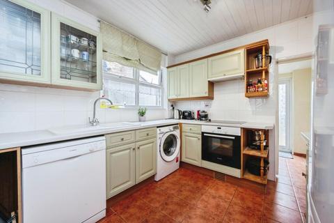 2 bedroom house to rent, Maryville Road, Bedford, MK42