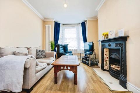 2 bedroom house to rent, Maryville Road, Bedford, MK42