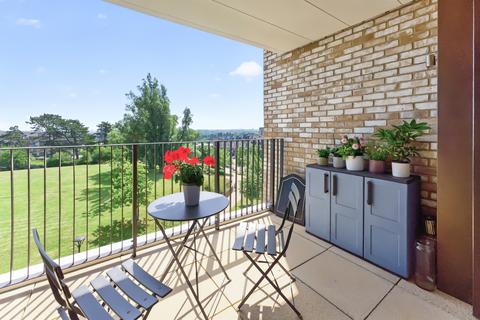 2 bedroom flat for sale, Maurice Browne Avenue, London