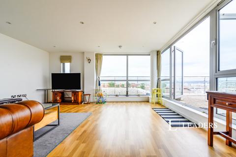 2 bed flat/apartment for rent in Richmond House, Bonfire Corner, PO1