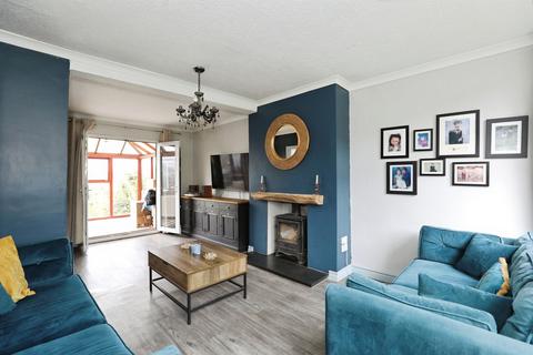 3 bedroom terraced house for sale, Farm Road, Weaverham, Northwich