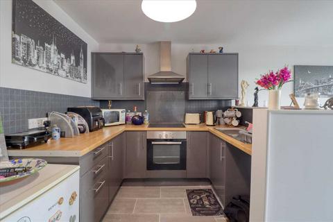 2 bedroom apartment for sale, Clacton on Sea CO15