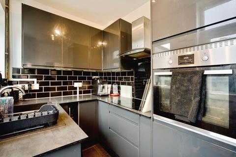 3 bedroom end of terrace house for sale, Downing Road, DAGENHAM, Essex, RM9