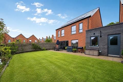 4 bedroom detached house for sale, Callaway Gardens, Westbury