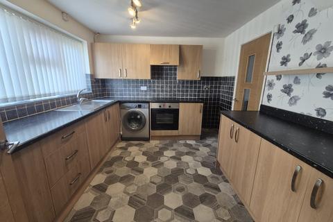 3 bedroom terraced house to rent, Ney Street, Ashton-under-Lyne, OL7