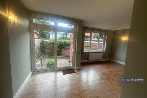 1 bed flat/apartment for rent in Clarendon Road, Southsea, PO5