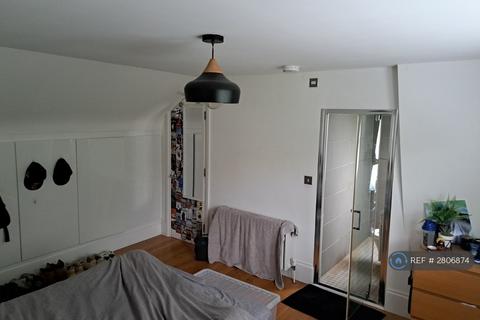 undefined, Listria Park, London, N16