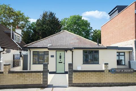 1 bedroom in a house share to rent, Kensington Avenue, Thornton Heath, CR7