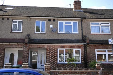 3 bedroom house to rent, Malyons Road, London SE13