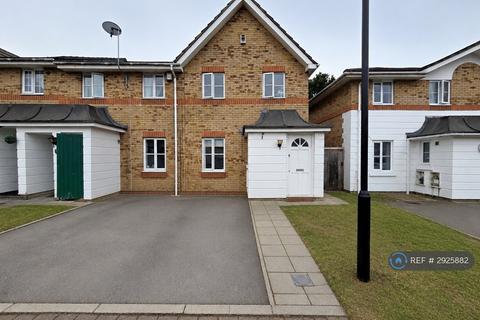 3 bedroom semi-detached house to rent, Weymouth Close, London, E6
