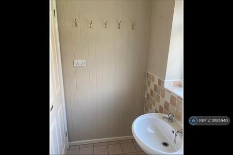 2 bedroom terraced house to rent, Orchard Street, Newport, NP19