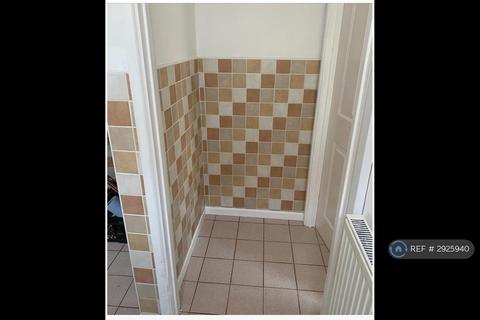 2 bedroom terraced house to rent, Orchard Street, Newport, NP19